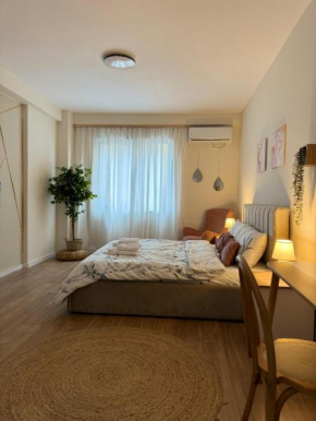 Denny's Apartment Lincoln Center